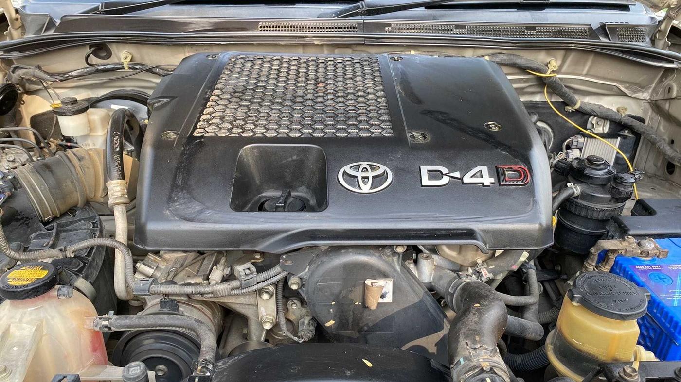 2013 Toyota Fortuner 3.0 4X2 AT, Diesel, Automatic, 1,14,691 km, Open Bonet