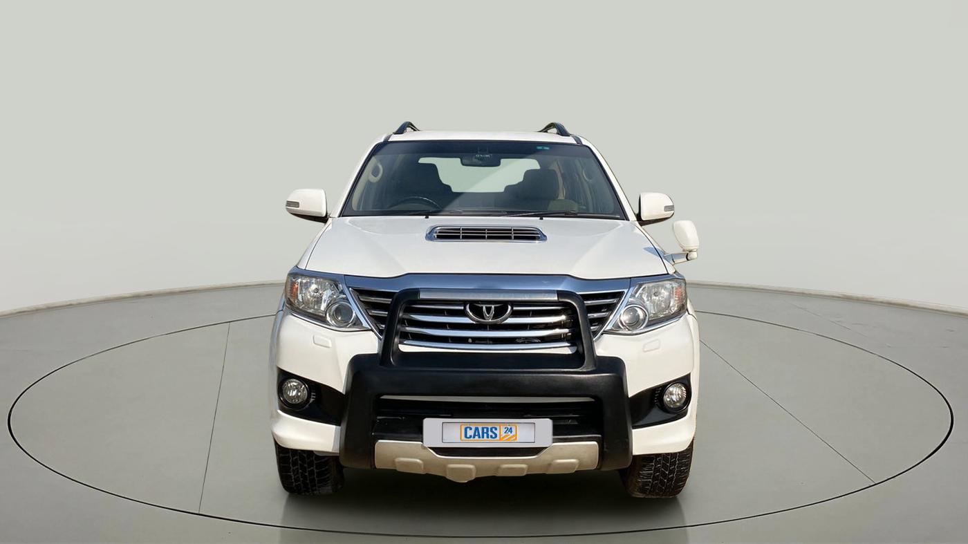 2013 Toyota Fortuner 3.0 4X2 AT, Diesel, Automatic, 1,14,691 km, Front