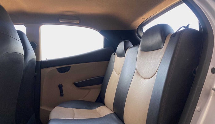 2015 Hyundai Eon ERA +, Petrol, Manual, 50,282 km, Right Side Rear Door Cabin