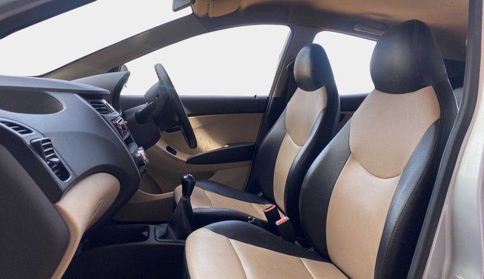 2015 Hyundai Eon ERA +, Petrol, Manual, 50,282 km, Right Side Front Door Cabin