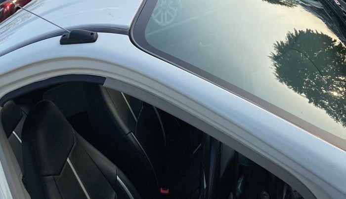 2020 Maruti Alto VXI, Petrol, Manual, 46,495 km, Right A pillar - Minor scratches