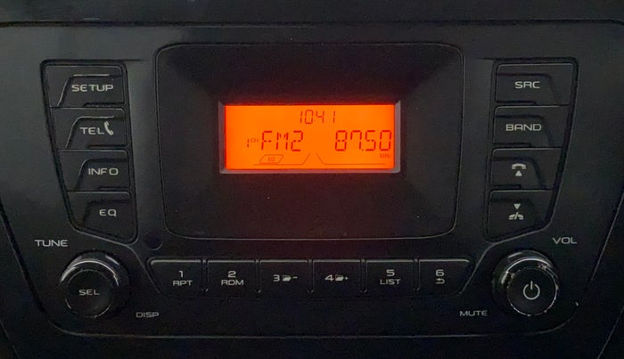 2017 Mahindra TUV300 T6, Diesel, Manual, 45,051 km, Infotainment System