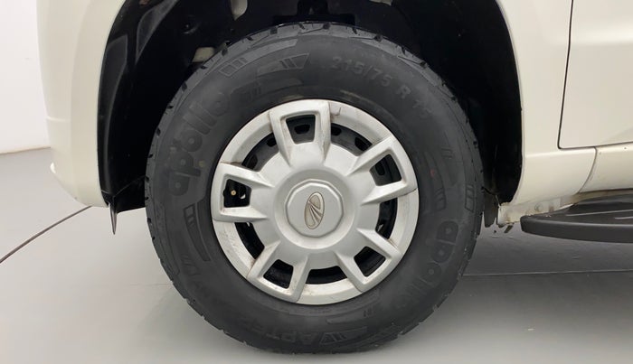 2017 Mahindra TUV300 T6, Diesel, Manual, 45,051 km, Left Front Wheel