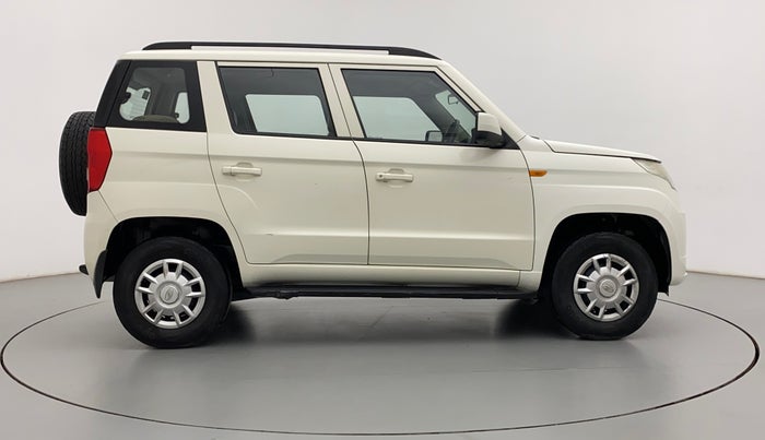 2017 Mahindra TUV300 T6, Diesel, Manual, 45,051 km, Right Side View