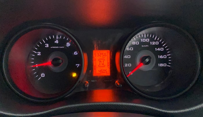 2017 Mahindra TUV300 T6, Diesel, Manual, 45,051 km, Odometer Image