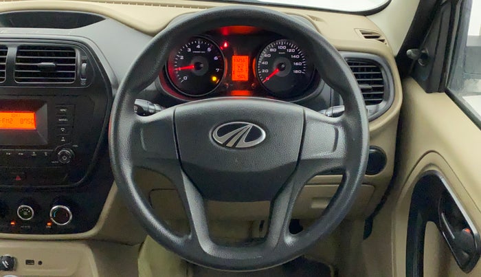 2017 Mahindra TUV300 T6, Diesel, Manual, 45,051 km, Steering Wheel Close Up