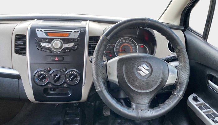 2014 Maruti Wagon R 1.0 VXI, Petrol, Manual, 34,408 km, Steering Wheel Close Up