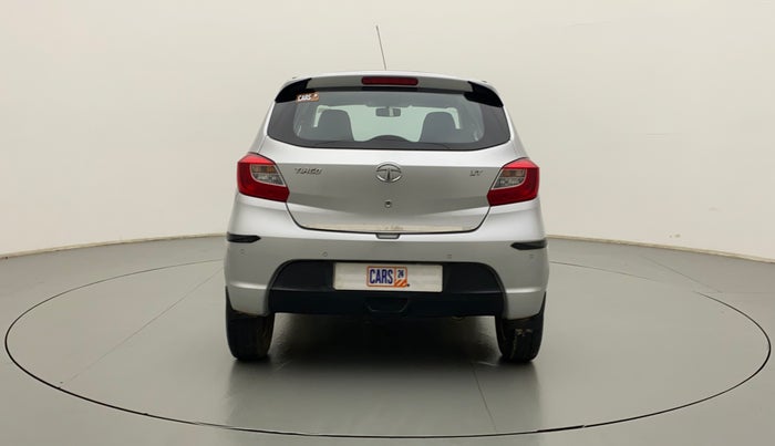 2019 Tata Tiago XT DIESEL, Diesel, Manual, 74,750 km, Back/Rear