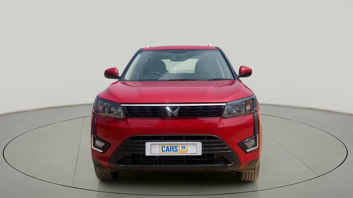 2022 Mahindra XUV300 W4 1.2 PETROL, Petrol, Manual, 16,372 km, Front