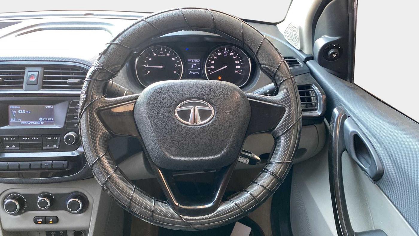 2019 Tata Tiago XT DIESEL, Diesel, Manual, 64,081 km, Steering Wheel Close Up