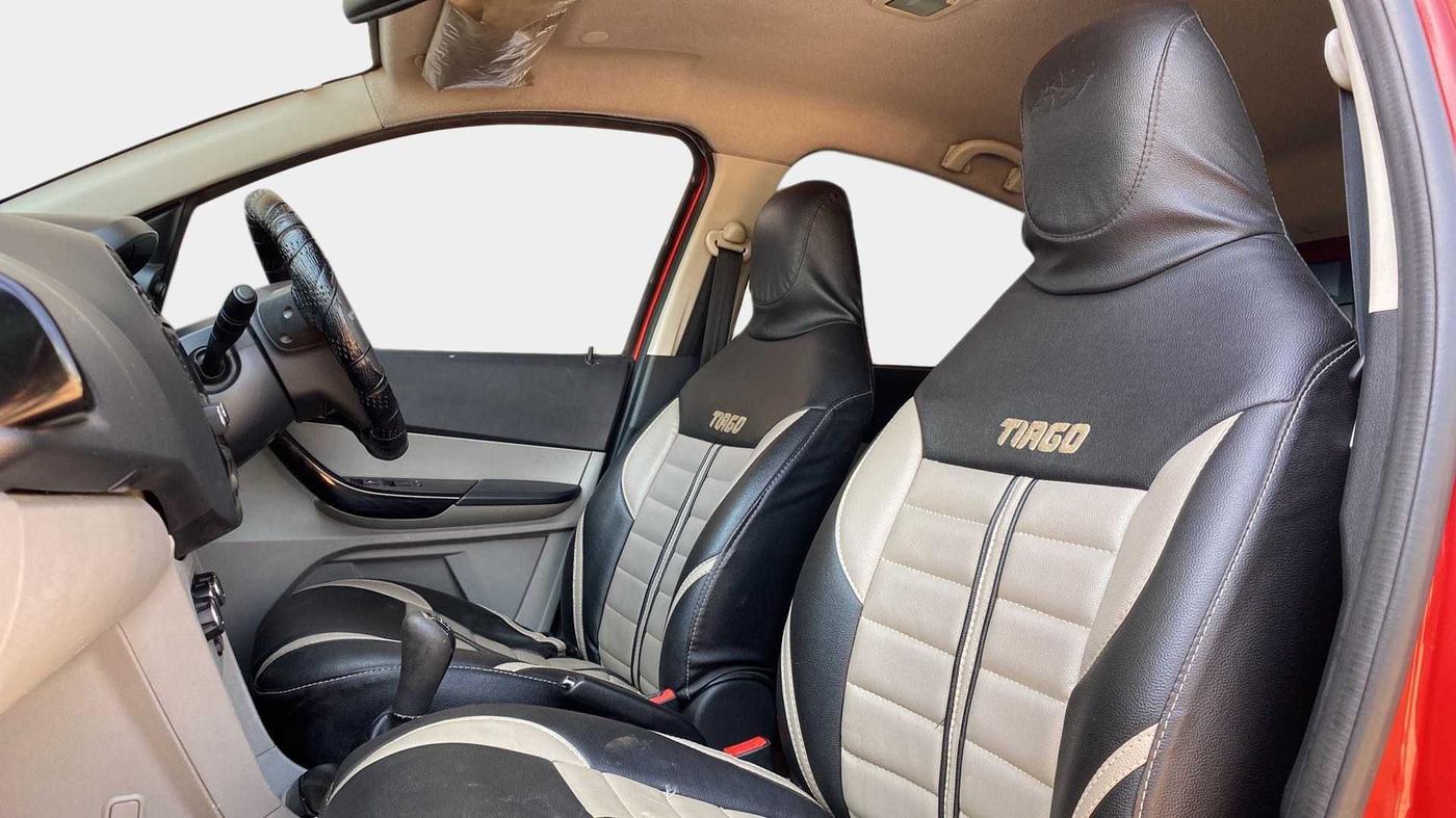 2019 Tata Tiago XT DIESEL, Diesel, Manual, 64,081 km, Right Side Front Door Cabin