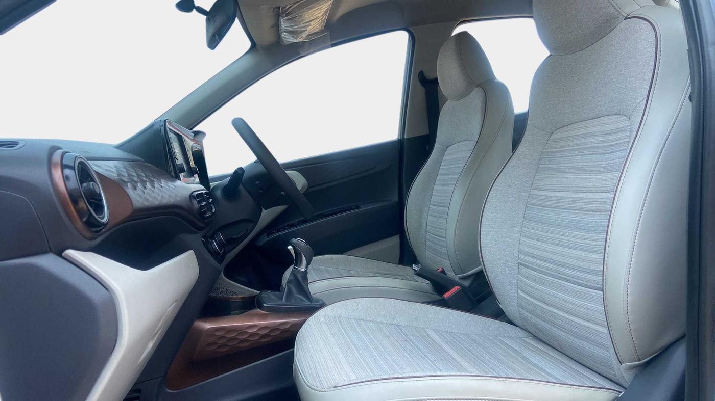 2020 Hyundai AURA SX PLUS 1.2 AMT, Petrol, Automatic, 12,465 km, Right Side Front Door Cabin