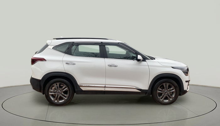 2021 KIA SELTOS HTX 1.5 PETROL, Petrol, Manual, 20,109 km, Right Side View
