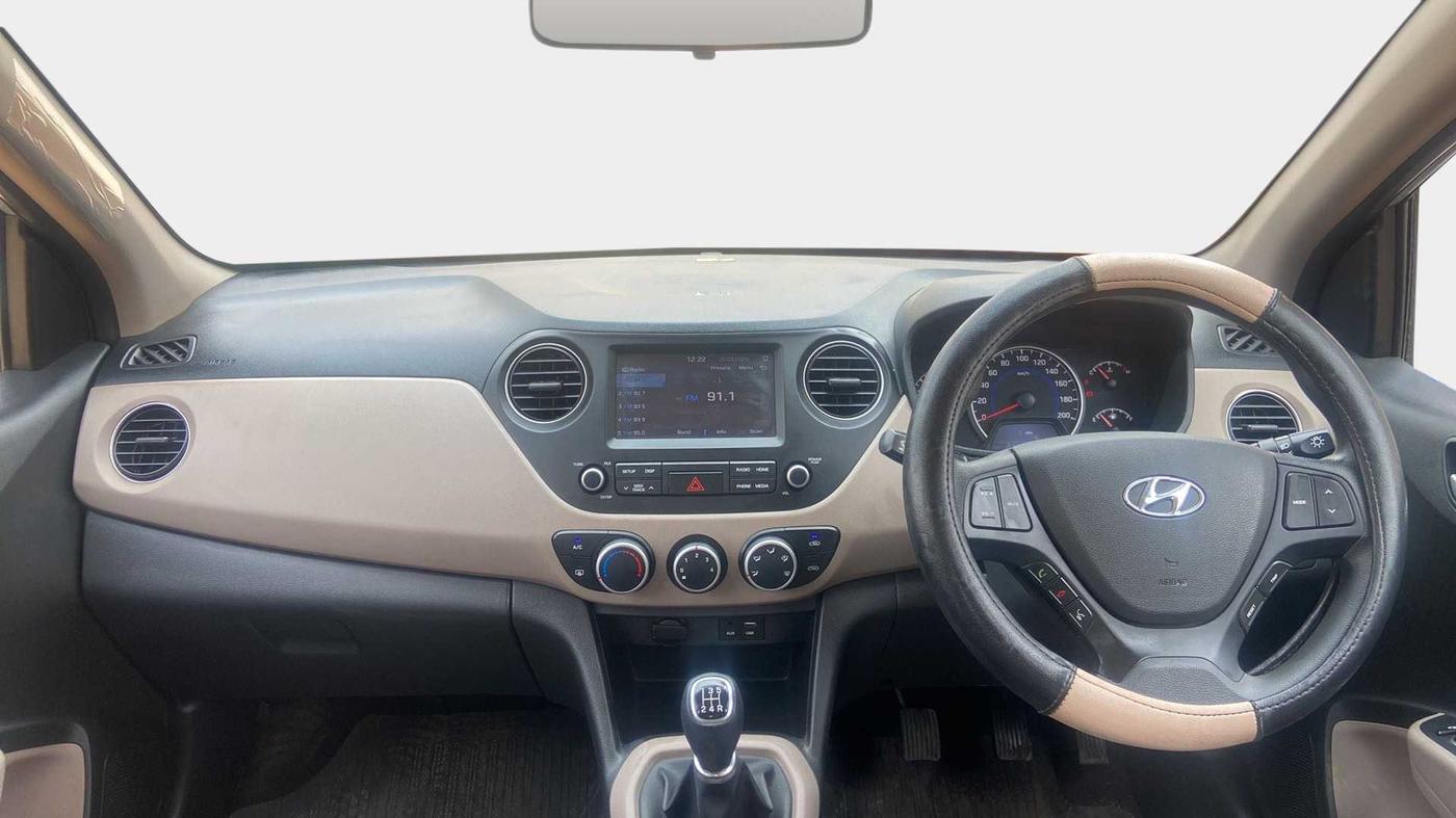 2018 Hyundai Grand i10 SPORTZ 1.2 KAPPA VTVT, Petrol, Manual, 24,118 km, Dashboard