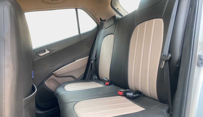 2018 Hyundai Grand i10 SPORTZ 1.2 KAPPA VTVT, Petrol, Manual, 24,118 km, Right Side Rear Door Cabin
