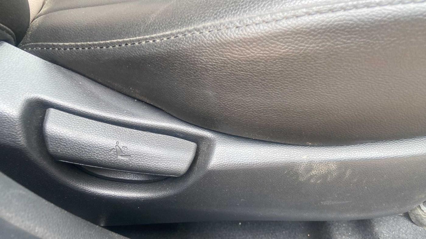 2018 Hyundai Grand i10 SPORTZ 1.2 KAPPA VTVT, Petrol, Manual, 24,118 km, Driver Side Adjustment Panel