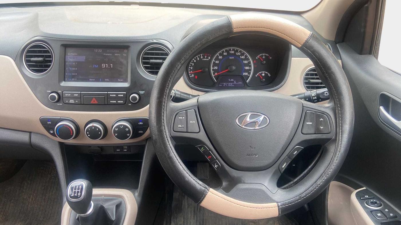 2018 Hyundai Grand i10 SPORTZ 1.2 KAPPA VTVT, Petrol, Manual, 24,118 km, Steering Wheel Close Up