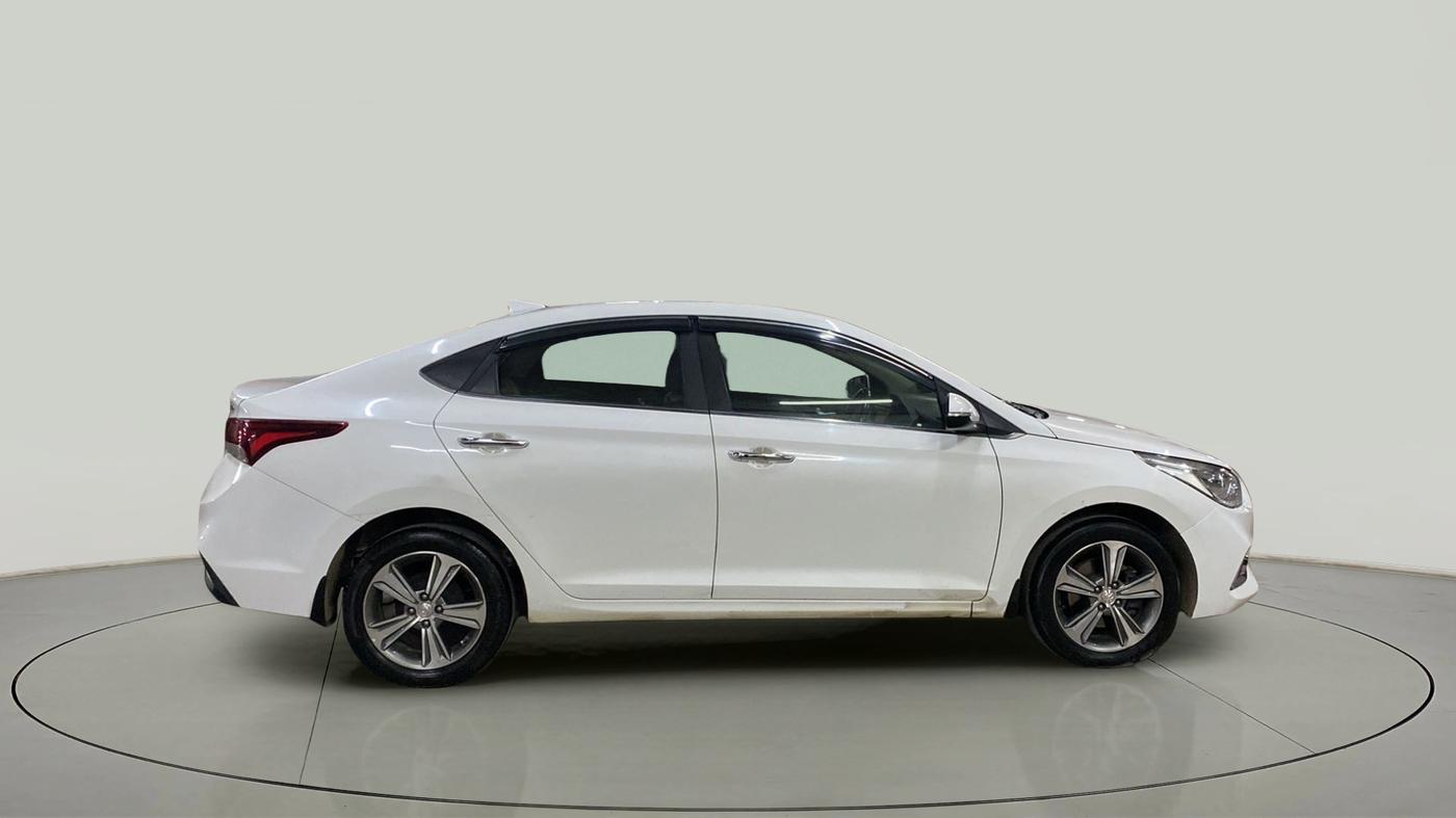 2020 Hyundai Verna 1.6 CRDI SX (O) AT, Diesel, Automatic, 55,299 km, Right Side View