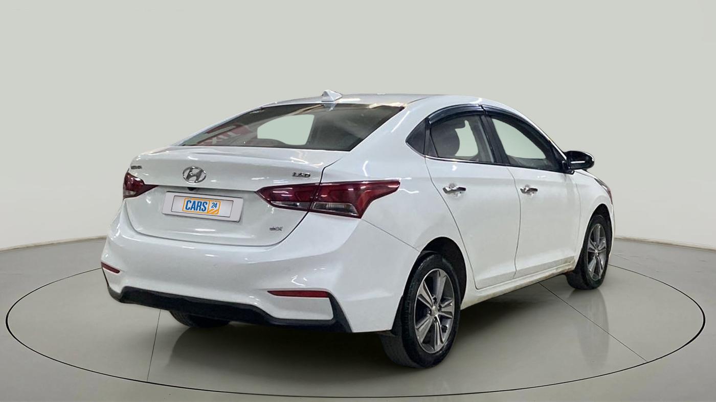 2020 Hyundai Verna 1.6 CRDI SX (O) AT, Diesel, Automatic, 55,299 km, Right Back Diagonal