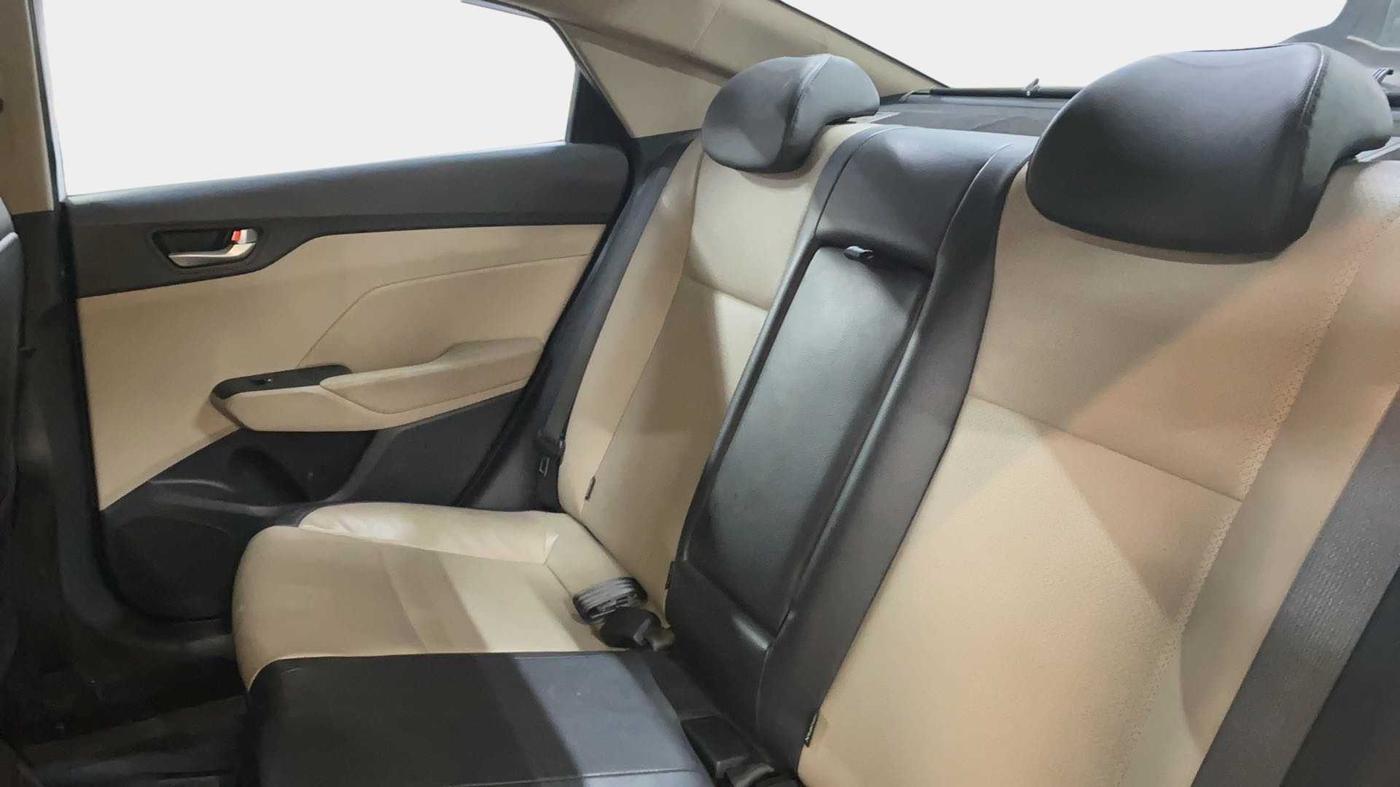 2020 Hyundai Verna 1.6 CRDI SX (O) AT, Diesel, Automatic, 55,299 km, Right Side Rear Door Cabin
