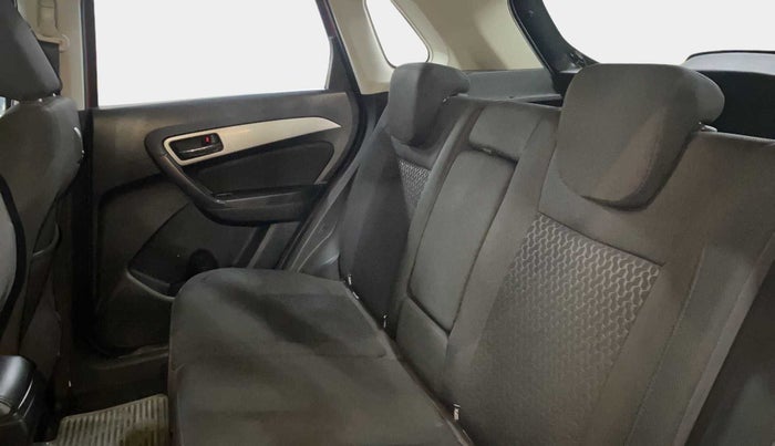 2020 Maruti Vitara Brezza ZXI PLUS DUAL TONE, Petrol, Manual, 46,692 km, Right Side Rear Door Cabin