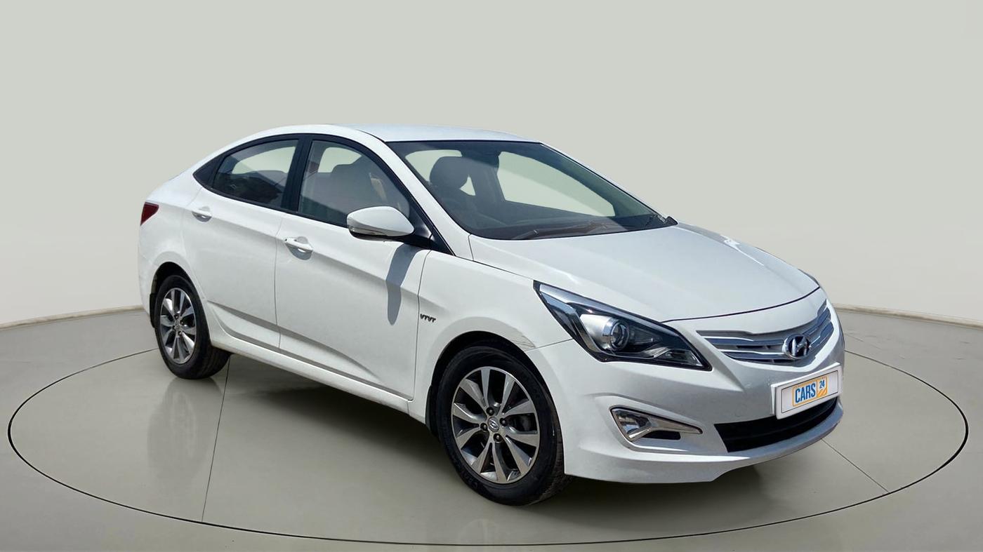2017 Hyundai Verna 1.6 VTVT SX, Petrol, Manual, 46,589 km, SRP