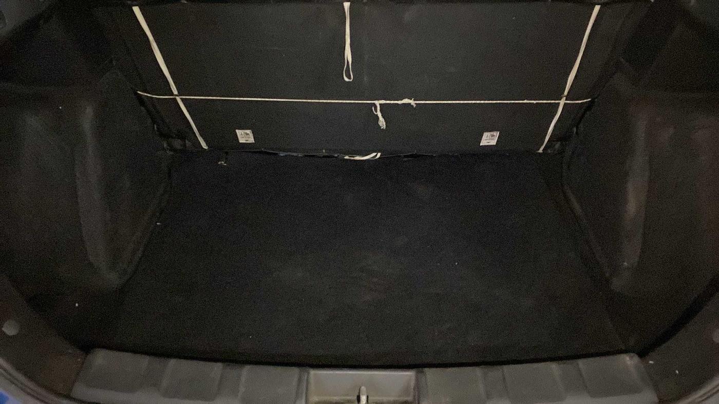 2018 Tata NEXON XM PETROL, Petrol, Manual, 73,801 km, Boot Inside