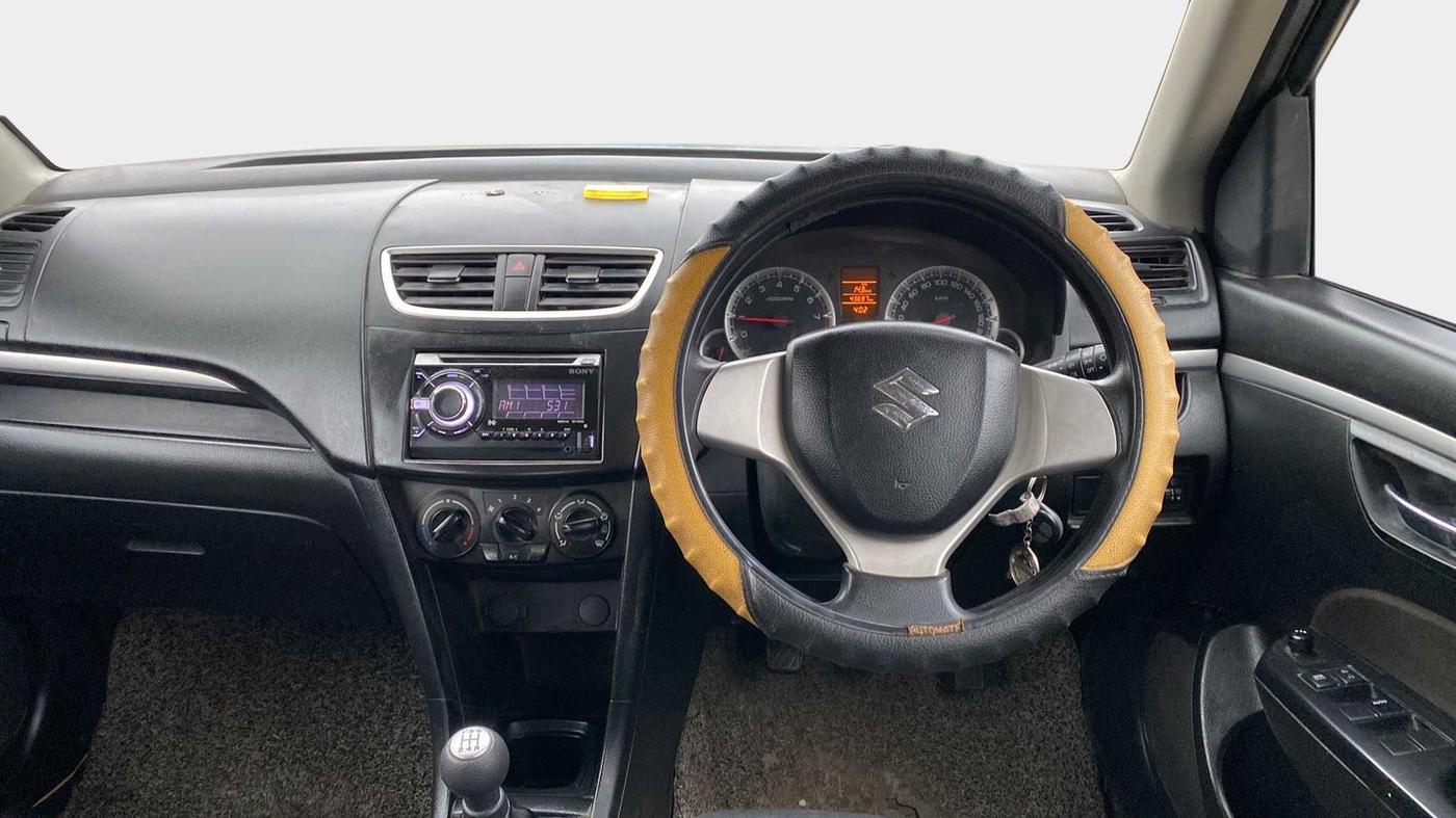 2014 Maruti Swift VXI, Petrol, Manual, 43,694 km, Air Conditioner