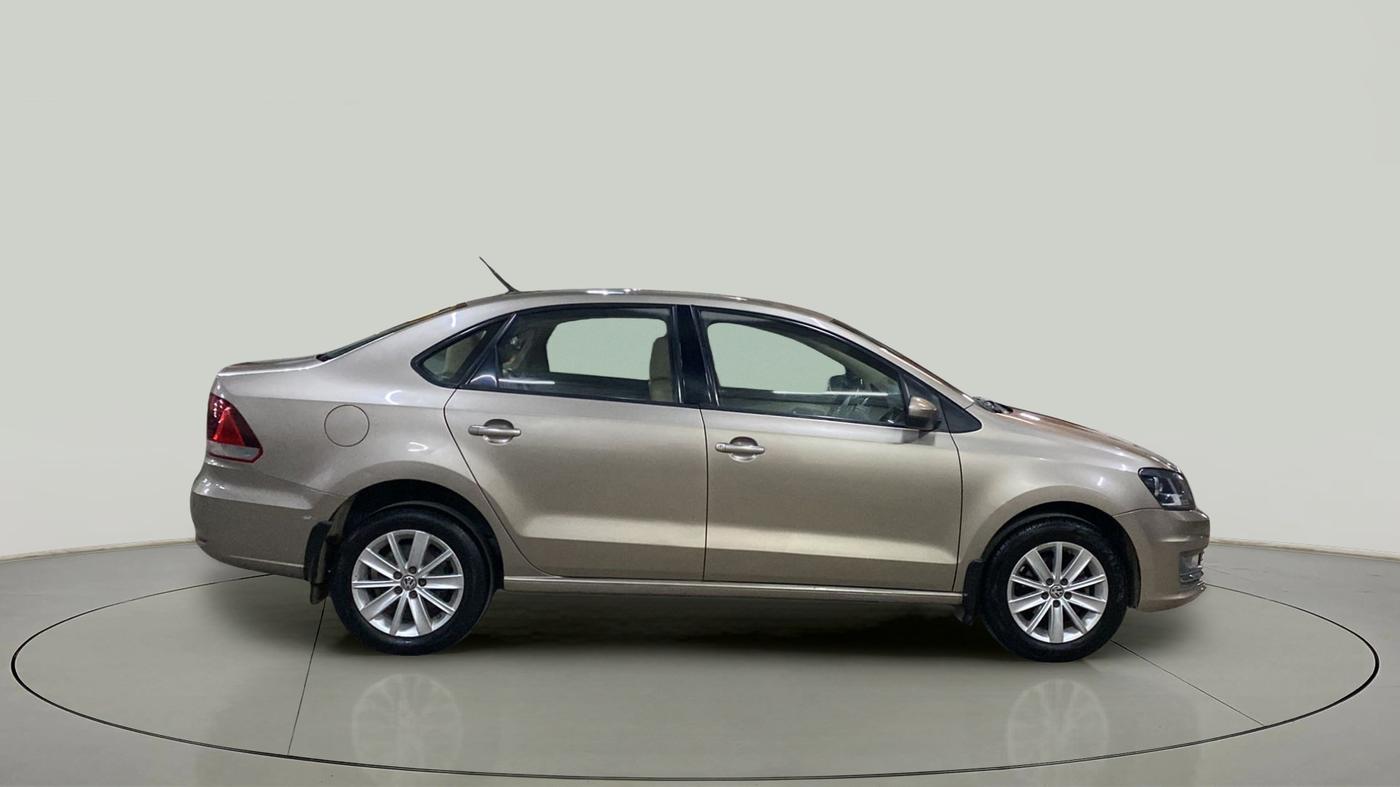 2015 Volkswagen Vento HIGHLINE 1.5 AT, Diesel, Automatic, 94,866 km, Right Side View