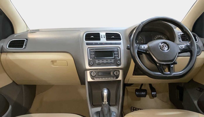 2015 Volkswagen Vento HIGHLINE 1.5 AT, Diesel, Automatic, 94,866 km, Dashboard