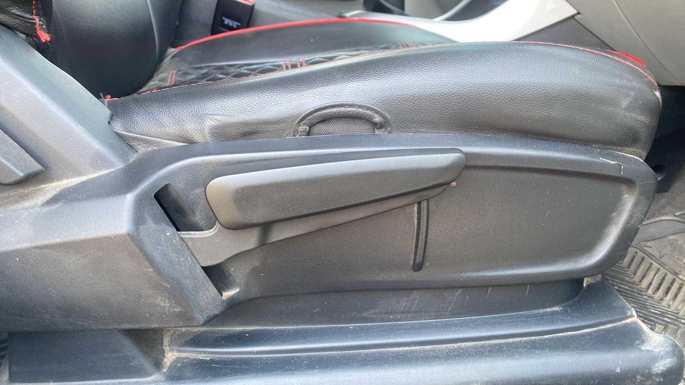 2021 Tata ALTROZ XZ PETROL, Petrol, Manual, 29,255 km, Driver Side Adjustment Panel