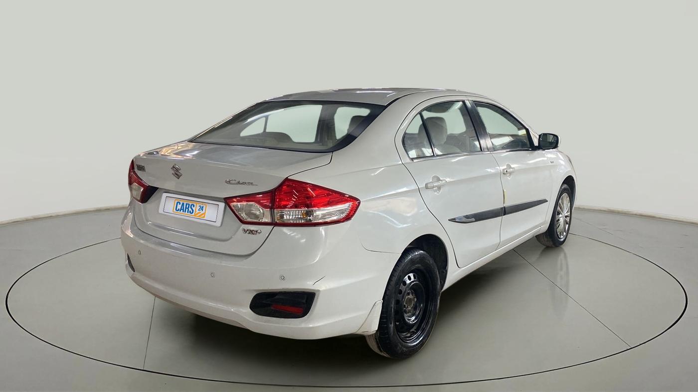 2015 Maruti Ciaz VXI+, Petrol, Manual, 97,316 km, Right Back Diagonal