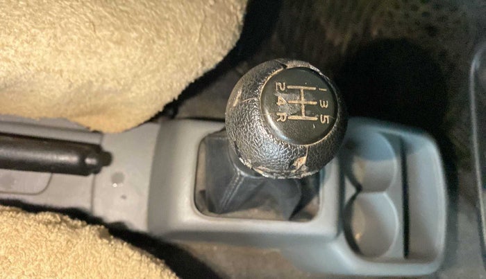 2014 Maruti Alto K10 VXI, Petrol, Manual, 19,867 km, Gear lever - Knob cover torn