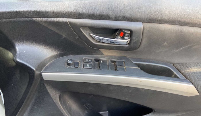2016 Maruti S Cross ZETA 1.6, Diesel, Manual, 80,318 km, Driver Side Door Panels Control
