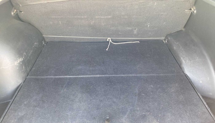 2016 Hyundai Creta S 1.6 PETROL, Petrol, Manual, 61,950 km, Boot Inside