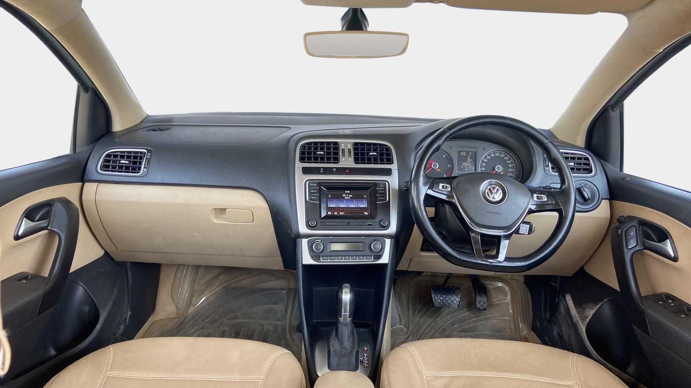 2017 Volkswagen Ameo HIGHLINE PLUS 1.5L AT 16 ALLOY, Diesel, Automatic, 53,914 km, Dashboard