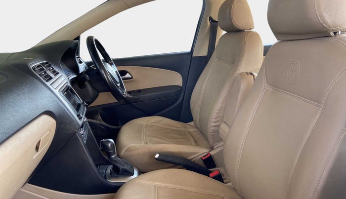 2017 Volkswagen Ameo HIGHLINE PLUS 1.5L AT 16 ALLOY, Diesel, Automatic, 53,914 km, Right Side Front Door Cabin