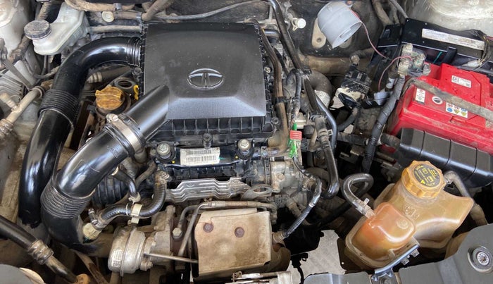 2018 Tata NEXON XE PETROL, Petrol, Manual, 1,06,205 km, Open Bonet
