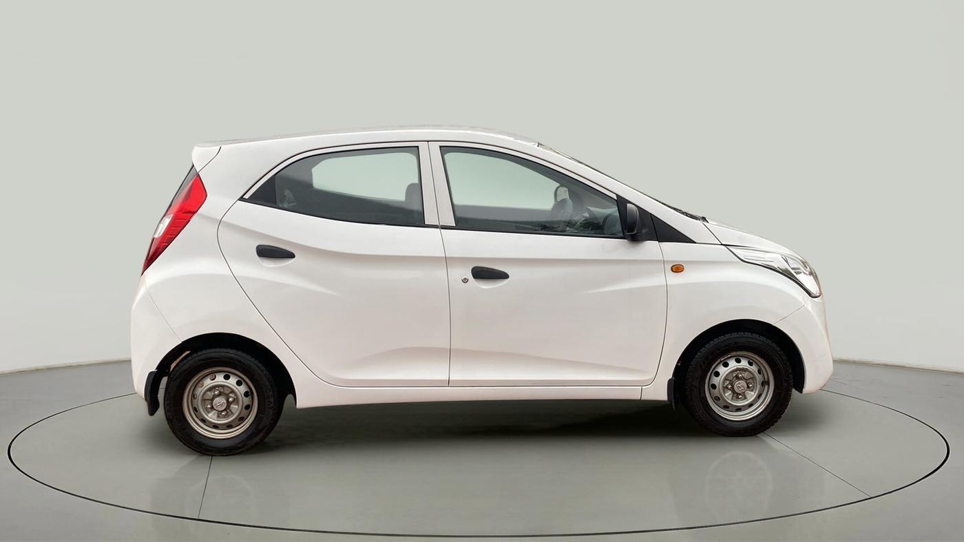 2015 Hyundai Eon ERA +, Petrol, Manual, 48,660 km, Right Side View
