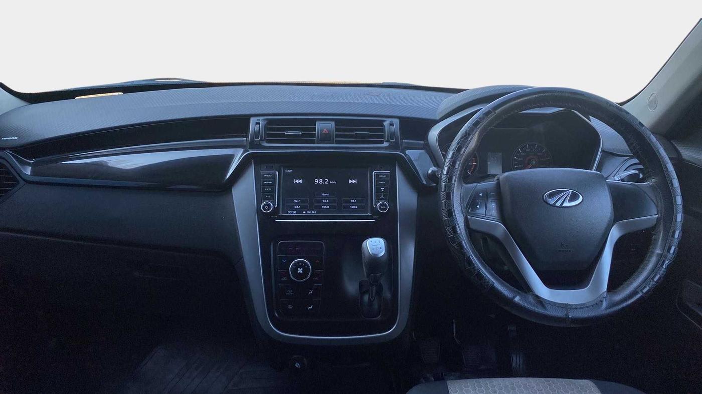 2017 Mahindra KUV 100 NXT K8 D 6 STR, Diesel, Manual, 88,199 km, Dashboard