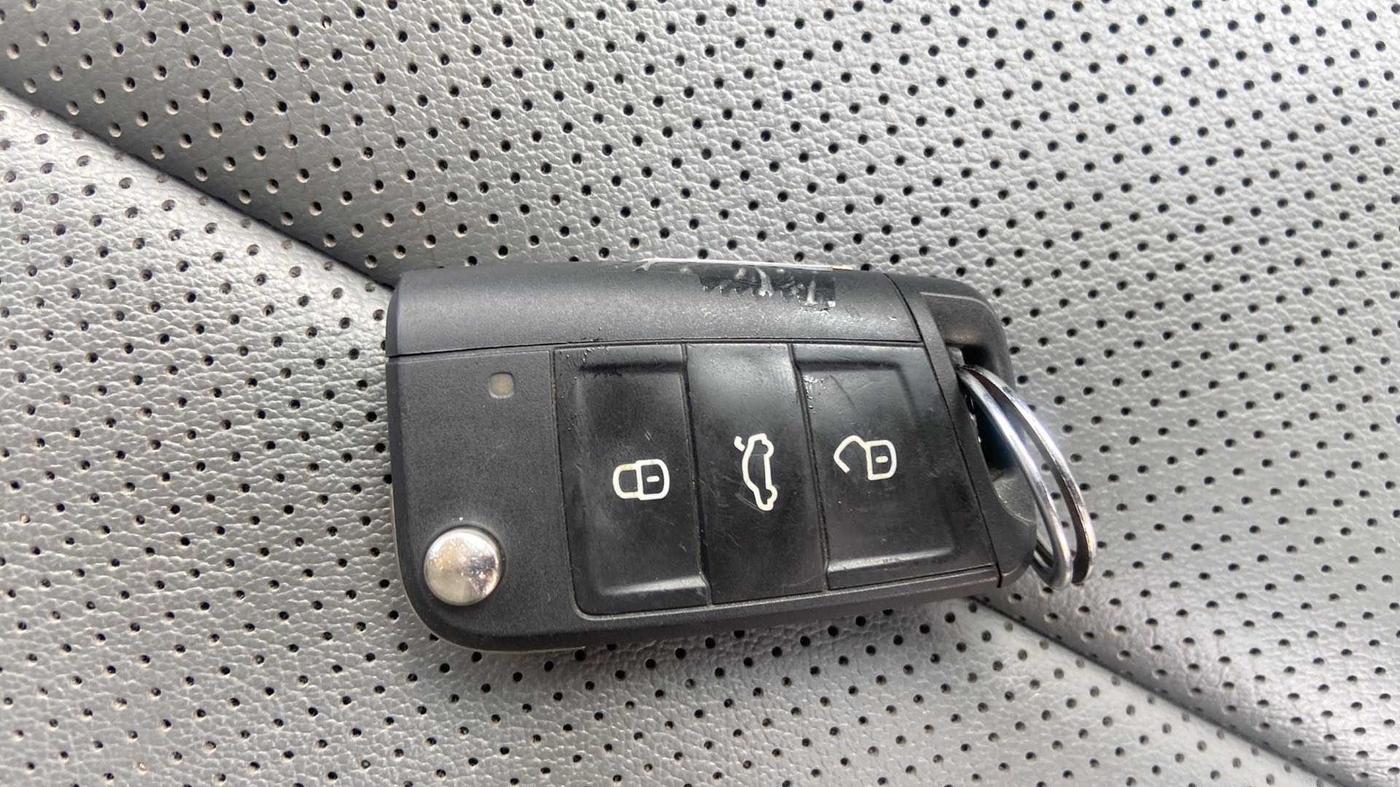 2022 Skoda KUSHAQ STYLE 1.0L TSI AT, Petrol, Automatic, 14,362 km, Key Close Up