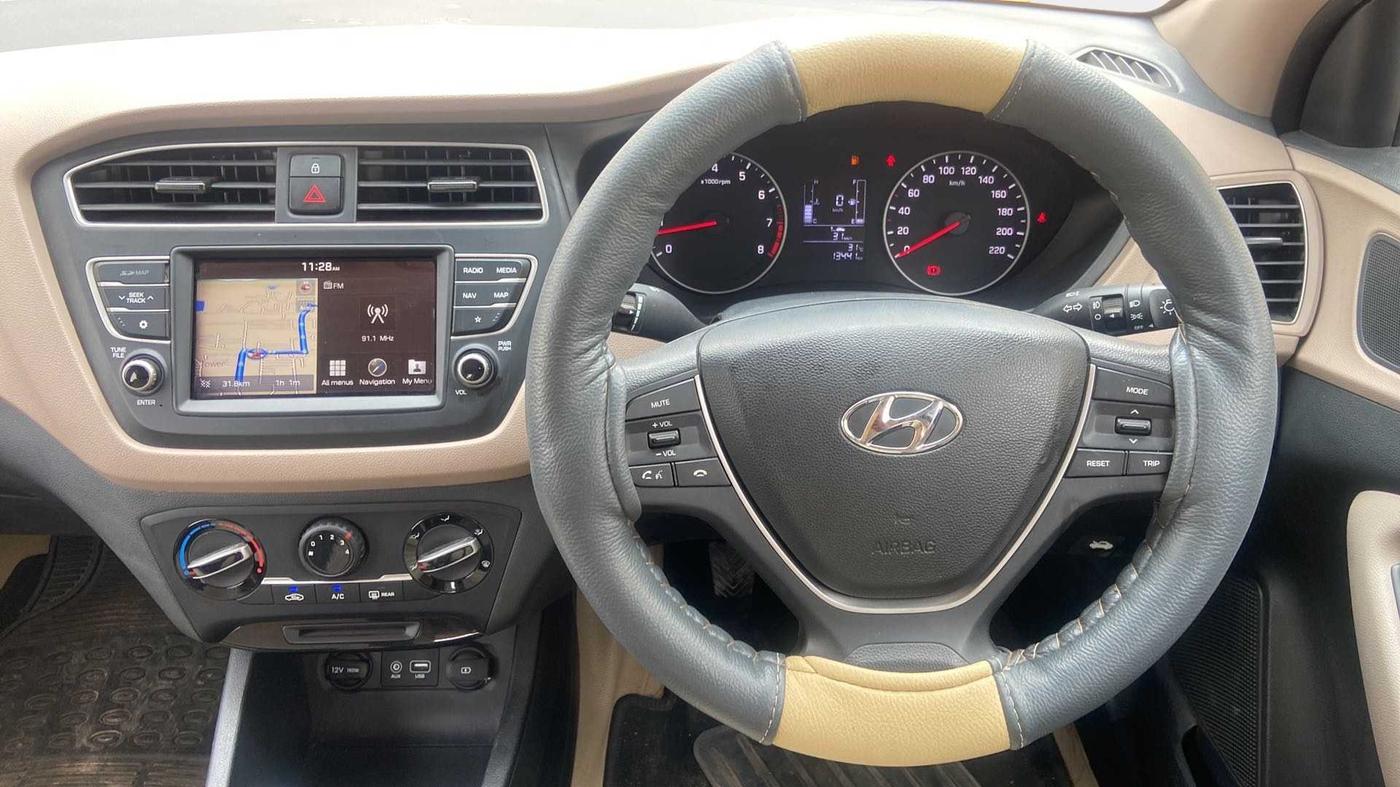 2019 Hyundai Elite i20 SPORTZ PLUS 1.2, Petrol, Manual, 16,148 km, Steering Wheel Close Up