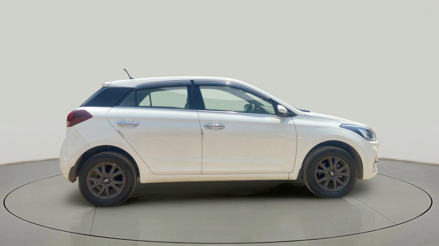 2019 Hyundai Elite i20 SPORTZ PLUS 1.2, Petrol, Manual, 16,148 km, Right Side View