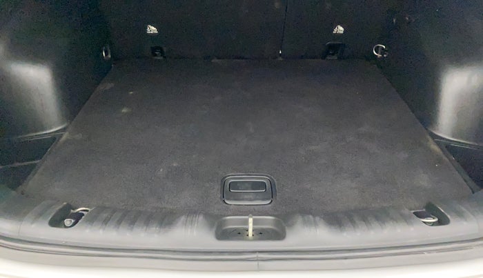 2018 Jeep Compass LIMITED 2.0 DIESEL, Diesel, Manual, 60,821 km, Boot Inside