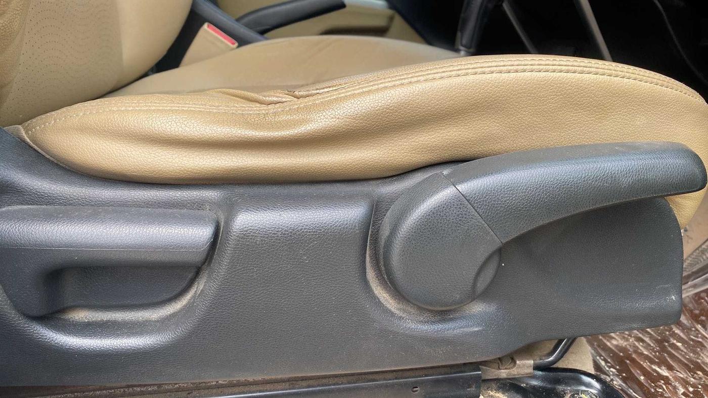 2015 Honda City 1.5L I-VTEC VX CVT, Petrol, Automatic, 56,760 km, Driver Side Adjustment Panel