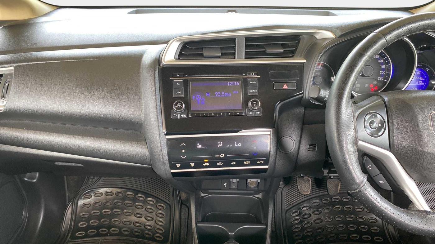 2017 Honda Jazz 1.2L I-VTEC V, Petrol, Manual, 24,408 km, Air Conditioner