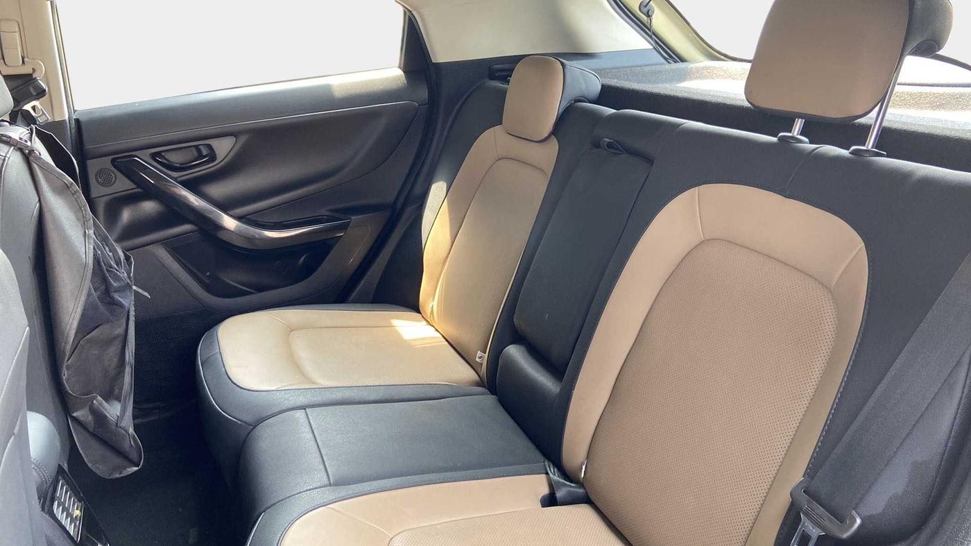 2022 Tata NEXON XZA PLUS DIESEL KAZIRANGA, Diesel, Automatic, 38,893 km, Right Side Rear Door Cabin