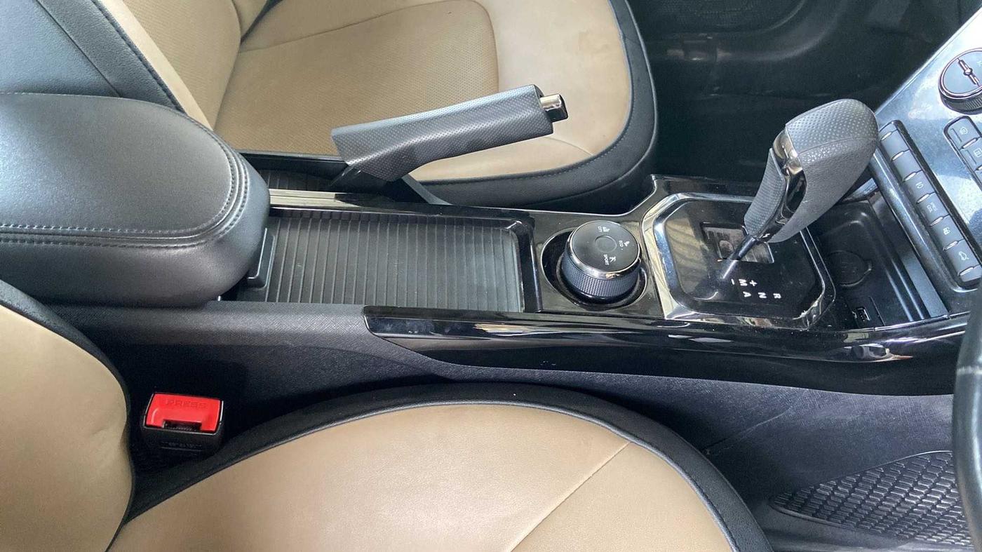 2022 Tata NEXON XZA PLUS DIESEL KAZIRANGA, Diesel, Automatic, 38,893 km, Gear Lever