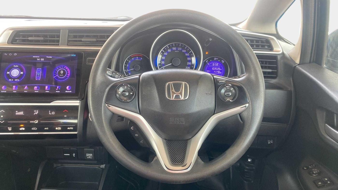 2017 Honda WR-V 1.5L I-DTEC VX MT, Diesel, Manual, 1,03,628 km, Steering Wheel Close Up