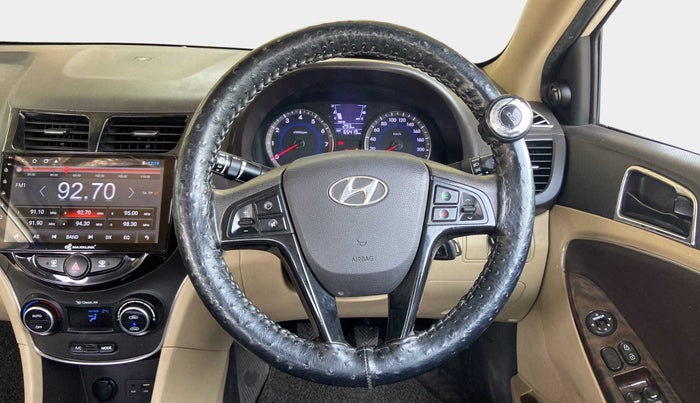 2017 Hyundai Verna 1.6 VTVT S, CNG, Manual, 65,397 km, Steering Wheel Close Up